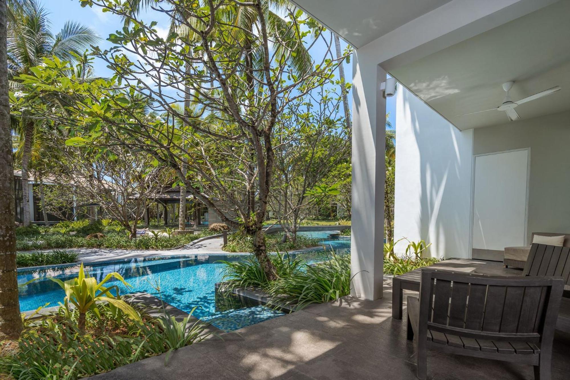 Twinpalms Pantai Surin Luaran gambar